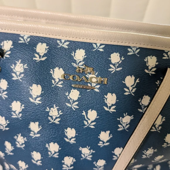 Coach Badlands Floral (Blue/White) Zip Tote Handbag - Picture 3 of 15